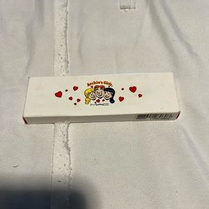 Archie Girls Mac collection